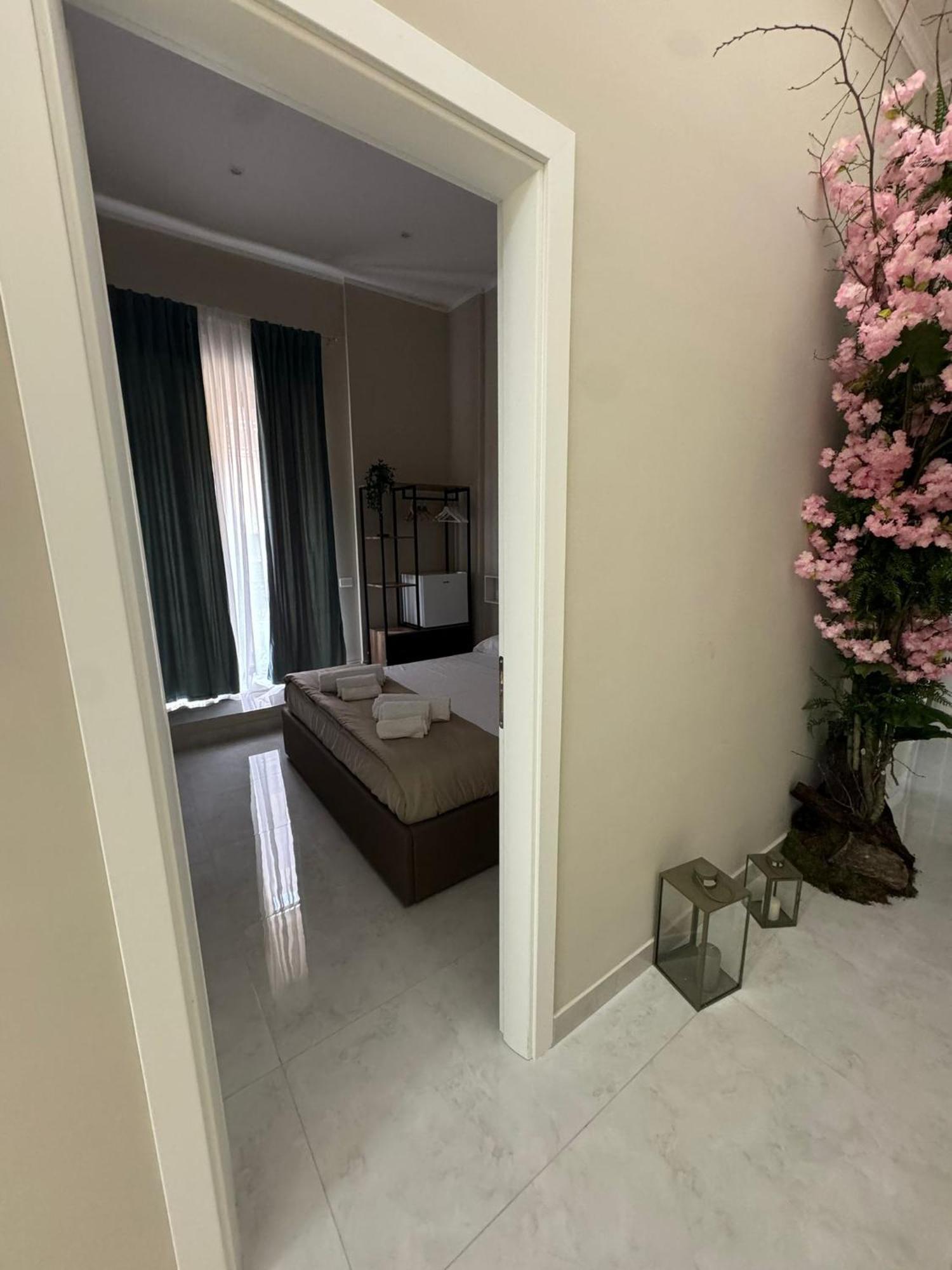 Royal Dream Bed and Breakfast Napoli Eksteriør billede